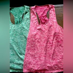 Set of 2 Active Tank Tops